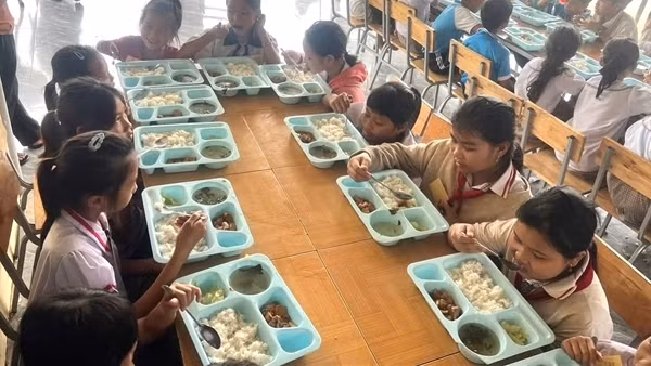 Đắk Lắk: Dự án “Nuôi em” thông báo tạm thời đóng băng