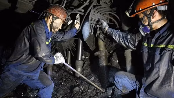 TKV triển khai quyết liệt, đồng bộ các giải pháp, tăng tốc tháng cuối năm 2025
