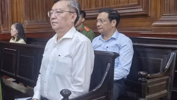 Xét xử cựu Giám đốc Sở GD&ĐT TP Hồ Chí Minh và các đồng phạm liên quan Công ty AIC
