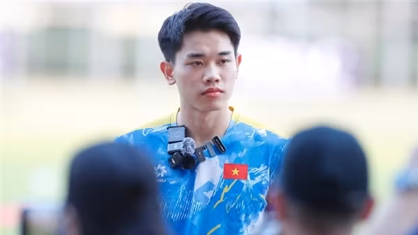 Tiền đạo U22 Việt Nam chia sẻ gì về CLB Công an Hà Nội?