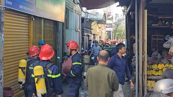 Cháy nhà trong hẻm một người mắc kẹt tử vong