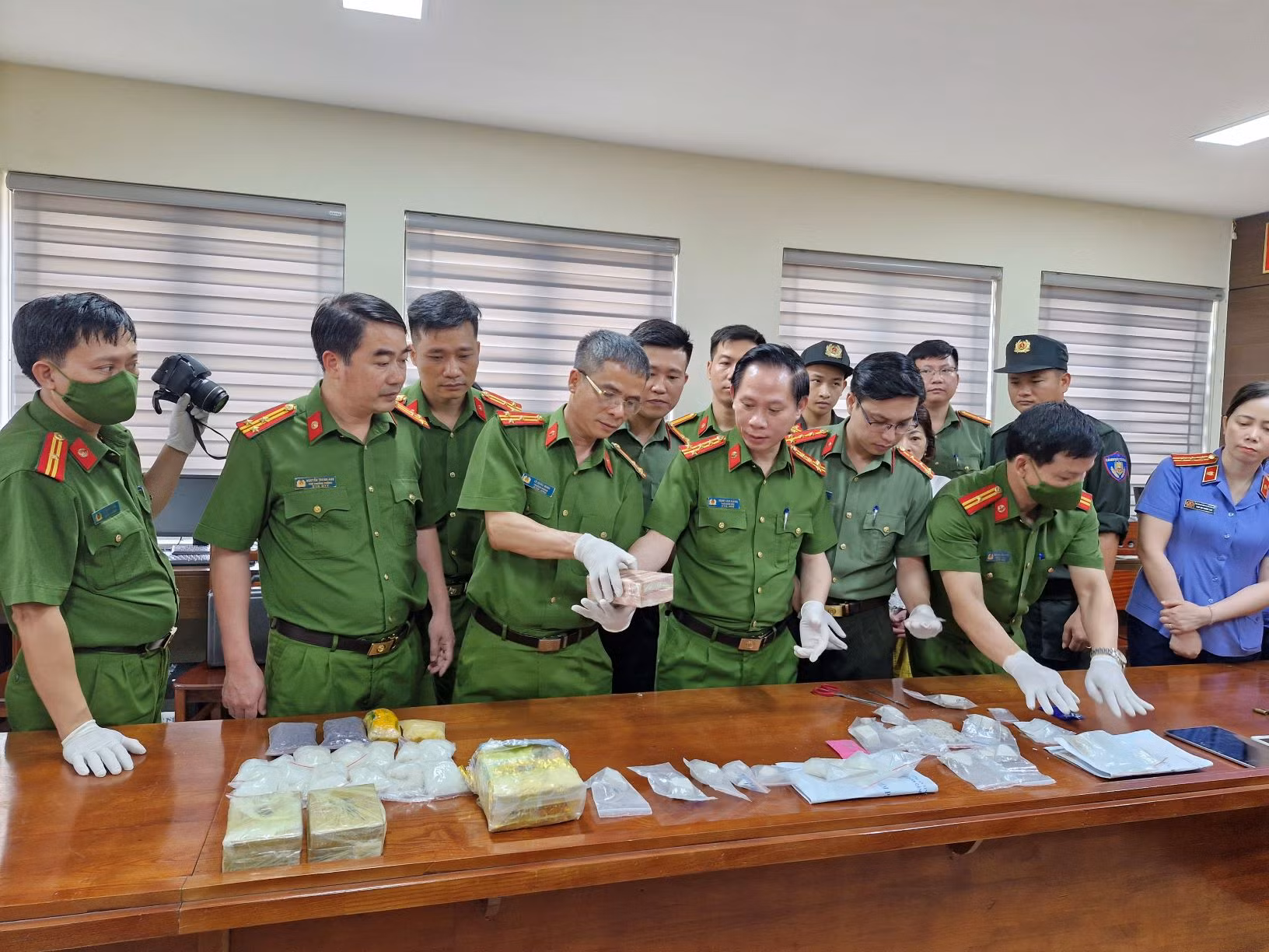 Thanh Hoá: Khởi tố 1.955 vụ với 4.244 bị can trong năm 2025 -0