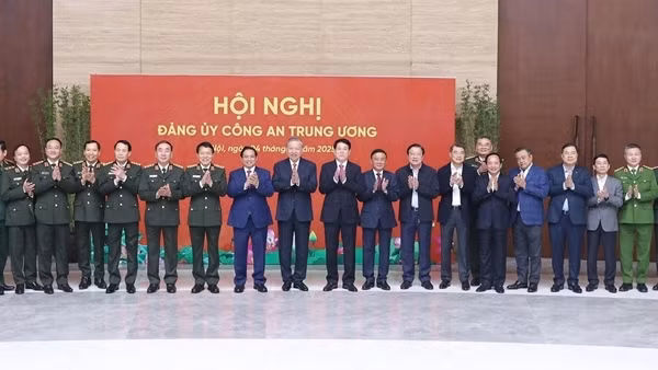 Tổng Bí thư: Gia tăng đóng góp của lực lượng Công an thực hiện các mục tiêu chiến lược của Đảng