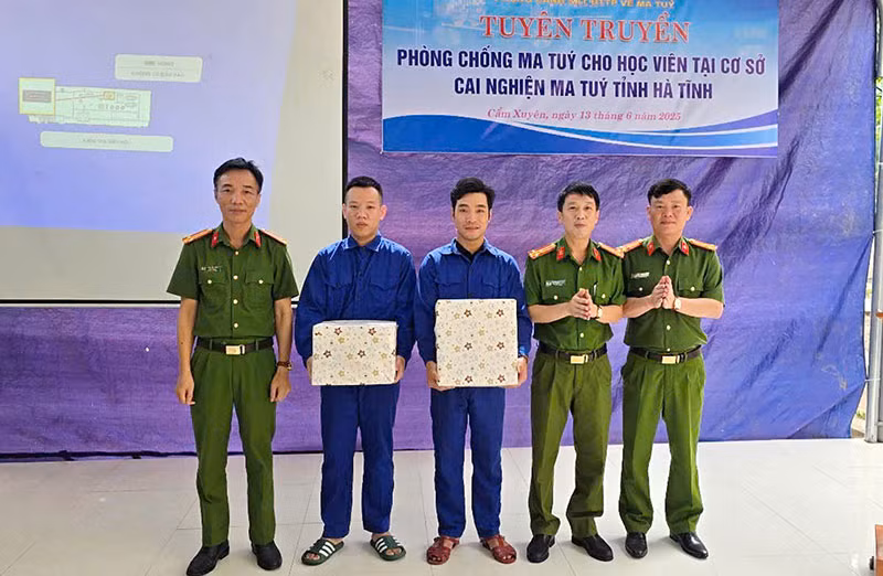 Quyết liệt đẩy lùi tội phạm ma túy trên địa bàn Hà Tĩnh -0