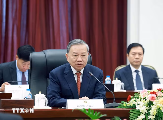 Cuộc gặp cấp cao giữa Đảng Cộng sản Việt Nam và Đảng Nhân dân Cách mạng Lào -2