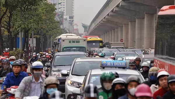 Hà Nội: Thí điểm tổ chức lại "điểm đen" ùn tắc nút giao tại Lê Đức Thọ - Hàm Nghi