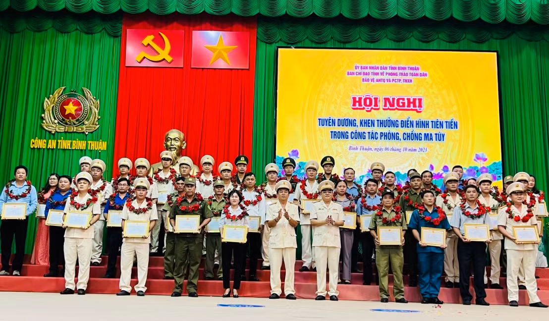 Quyết tâm đấu tranh, không khoan nhượng với tội phạm ma túy -0