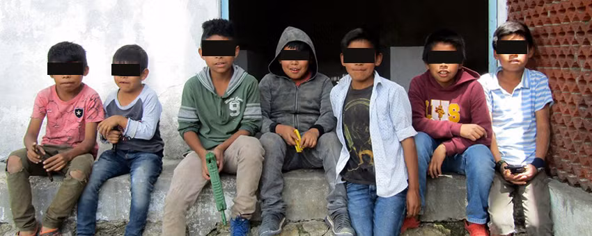 9 ngày trong “hang sói” -0