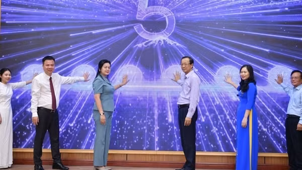 Phát động cuộc thi viết "Những kỷ niệm sâu sắc về thầy cô và mái trường" năm 2023