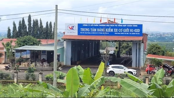 Bắt 2 Phó Giám đốc Trung tâm đăng kiểm làm khống hồ sơ cải tạo xe