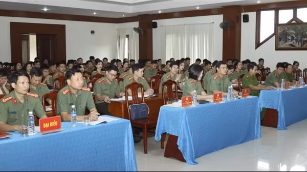 Tập huấn công tác quản lý, cung cấp thông tin trên cổng, trang thông tin điện tử CAND