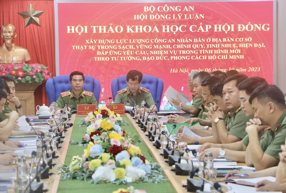 Xây dựng lực lượng CAND ở địa bàn cơ sở đáp ứng yêu cầu, nhiệm vụ trong tình hình mới -0