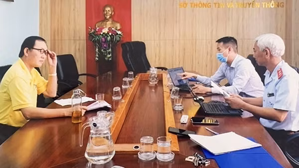 Đội lốt nhà giáo để chống phá Đảng, Nhà nước