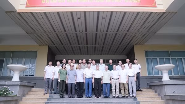 Cục Ngoại tuyến gặp mặt truyền thống, tri ân các thế hệ lãnh đạo qua các thời kỳ