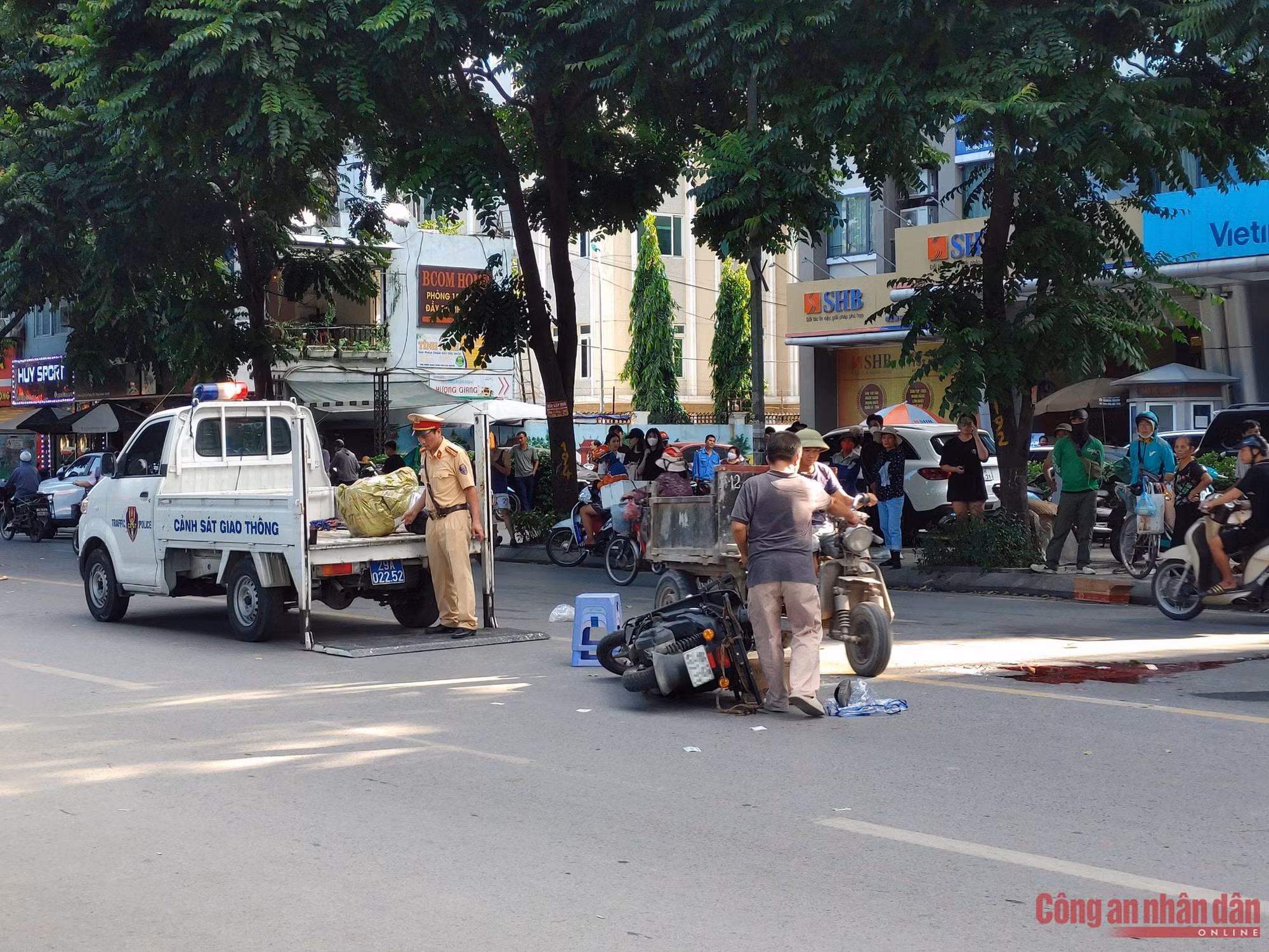 Nam shipper tử vong thương tâm ở Hà Nội -0