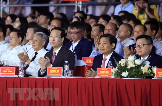 Lễ kỷ niệm 60 năm Ngày Bác Hồ về thăm, chỉ đạo Đại hội Đảng bộ Hà Bắc -0