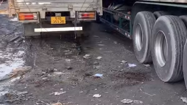Bắt nghi can sát hại cô gái trong bãi xe ở Chợ đầu mối nông sản Thủ Đức