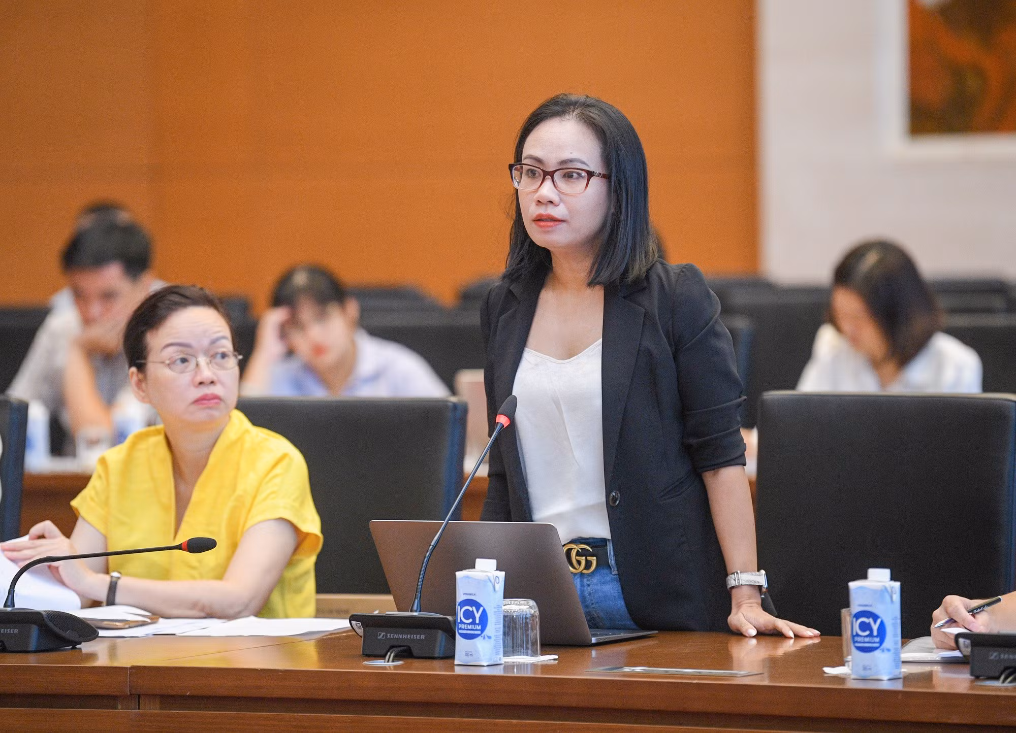 Toạ đàm Luật Đường bộ: Băn khoăn quản lý Grab như thế nào? -0