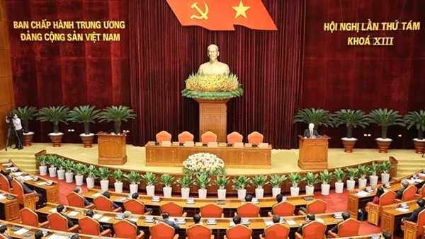 Bế mạc Hội nghị Trung ương 8