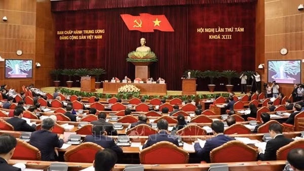 Ngày làm việc thứ ba Hội nghị Trung ương 8 khóa XIII
