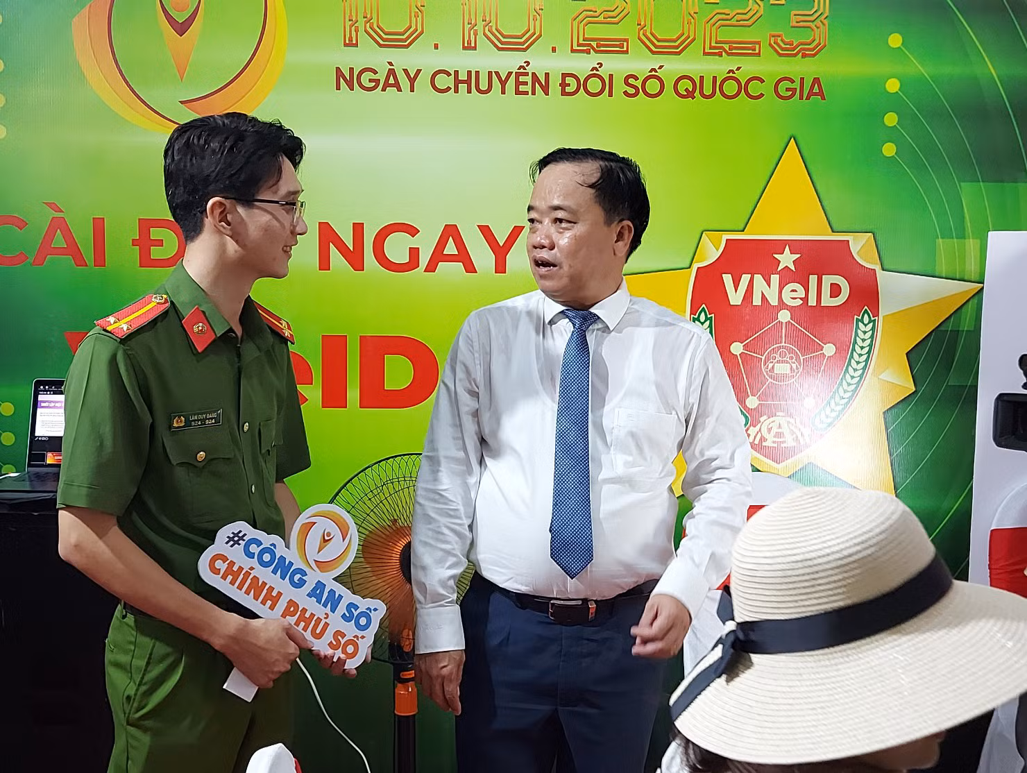 Cà Mau hưởng ứng Ngày chuyển đổi số quốc gia -1