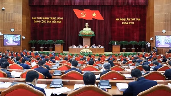 Ngày làm việc thứ tư Hội nghị Trung ương 8