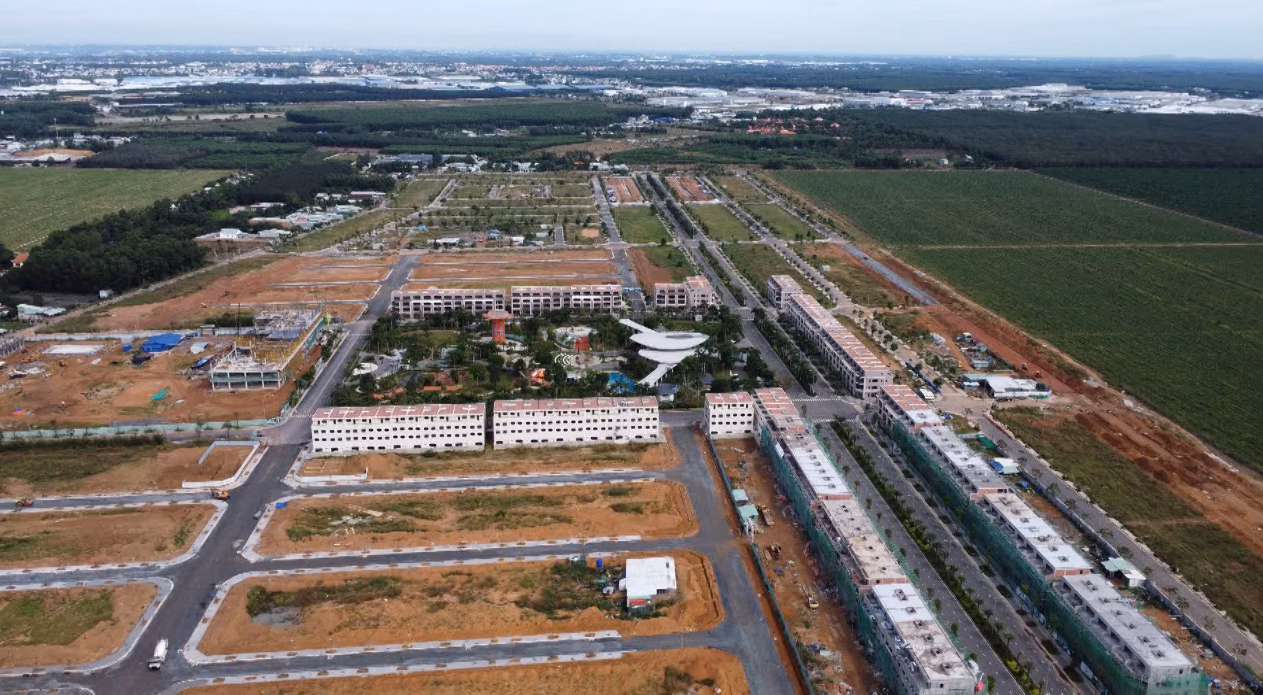 Xử phạt chủ dự án Gem Sky World 900 triệu đồng vì huy động vốn trái quy định -0