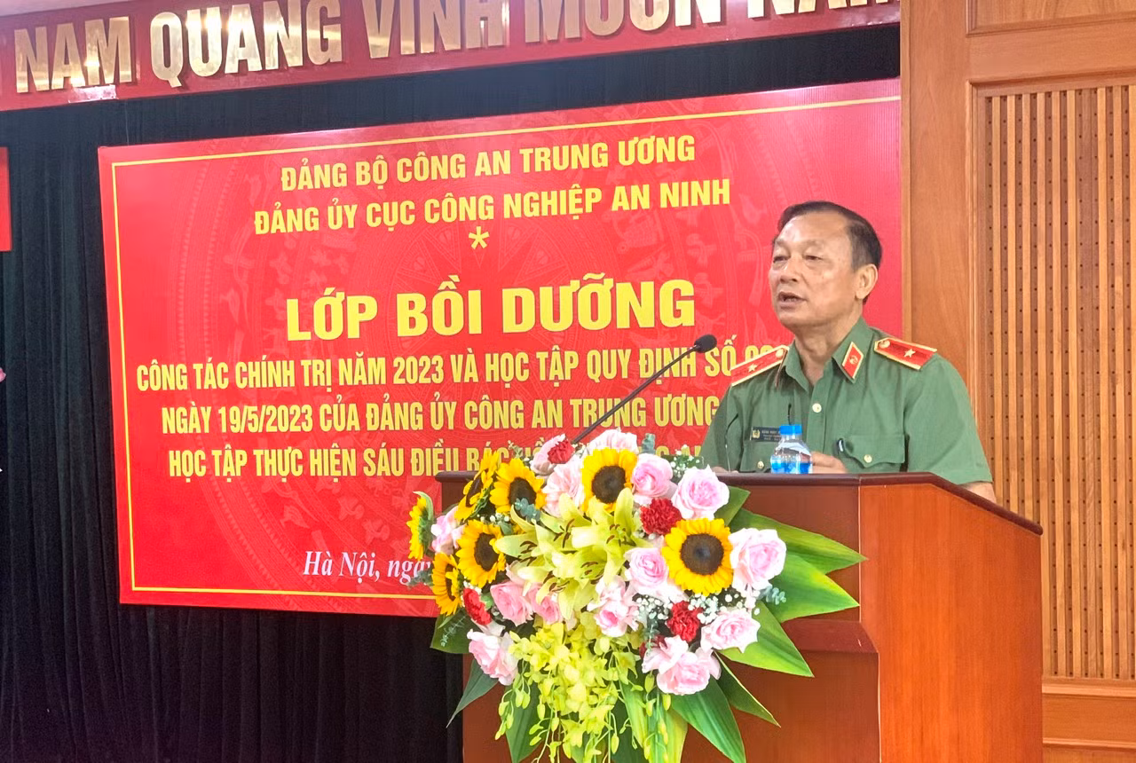Bồi dưỡng công tác chính trị cho cán bộ, đảng viên chủ chốt trong Đảng bộ Cục Công nghiệp an ninh -0