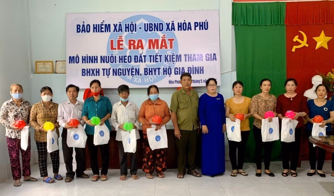 Nhân rộng điển hình tiên tiến, lan tỏa chính sách BHXH, BHYT tới toàn dân -1