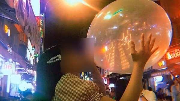 Không sử dụng khí N2O có trong "bóng cười" trên người bệnh