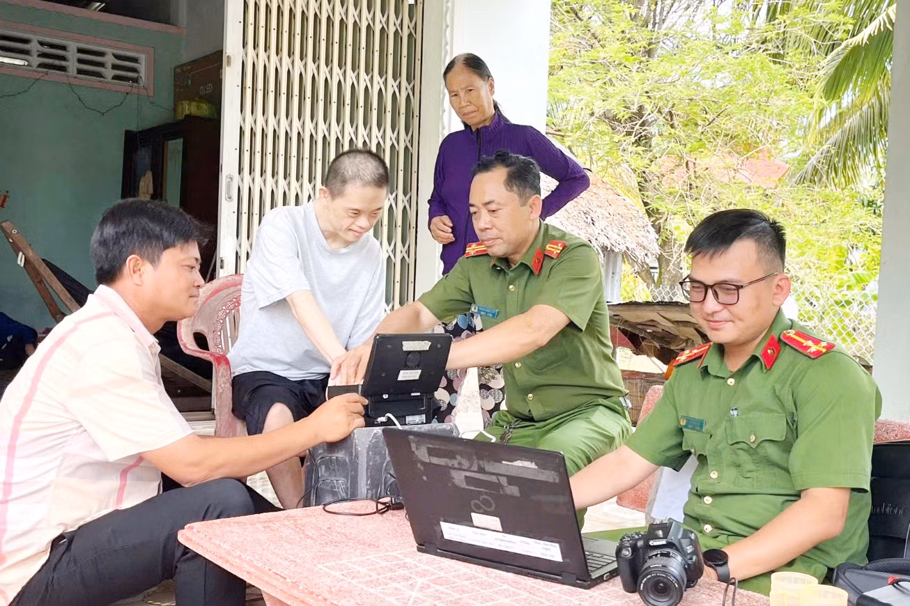 Công an Cà Mau đẩy nhanh tiến độ chuyển đổi số -0