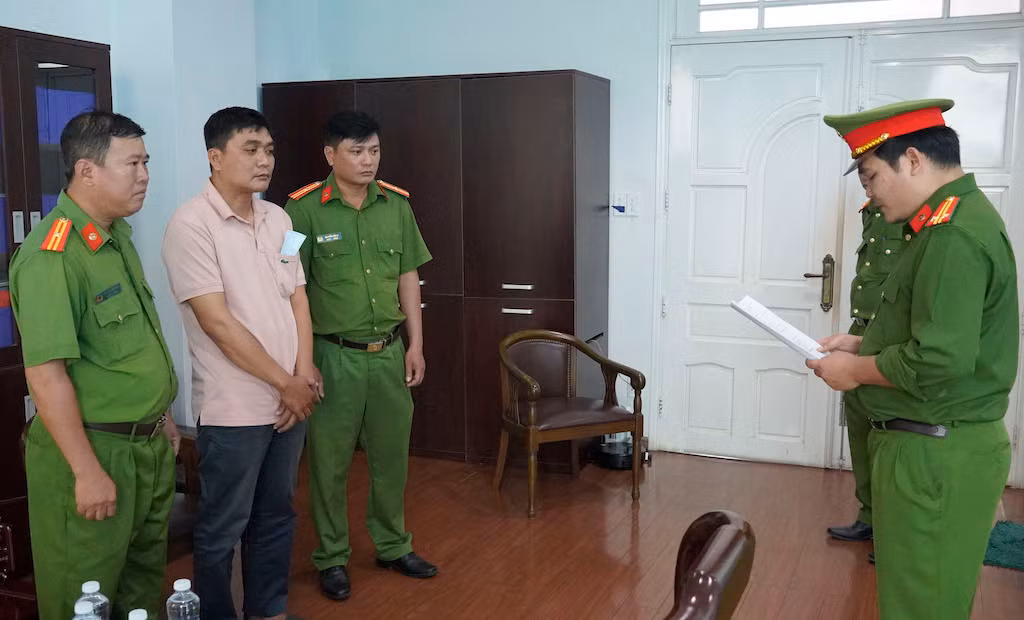 Phó phòng kinh doanh Công ty dầu khí Cửu Long chiếm đoạt hơn 5 tỷ đồng -0