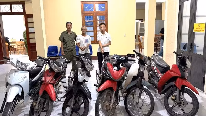 Bắt 2 đối tượng gây ra 23 vụ trộm cắp xe máy -0