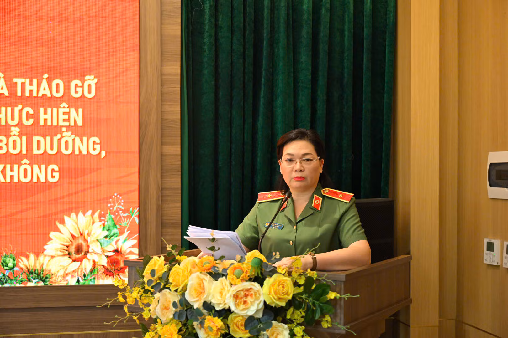 Thứ trưởng Lê Quốc Hùng: Chuẩn bị tuyệt đối an toàn công tác đào tạo, bồi dưỡng, huấn luyện lực lượng bảo đảm an ninh hàng không -0