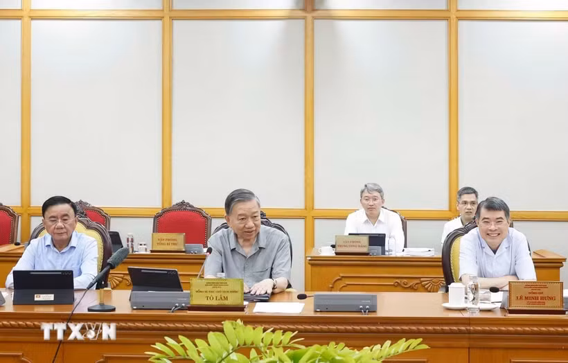 Bộ Chính trị cho ý kiến hoàn thiện thể chế vượt trội, tạo động lực mới để Thành phố Hồ Chí Minh phát triển nhanh, bền vững -0