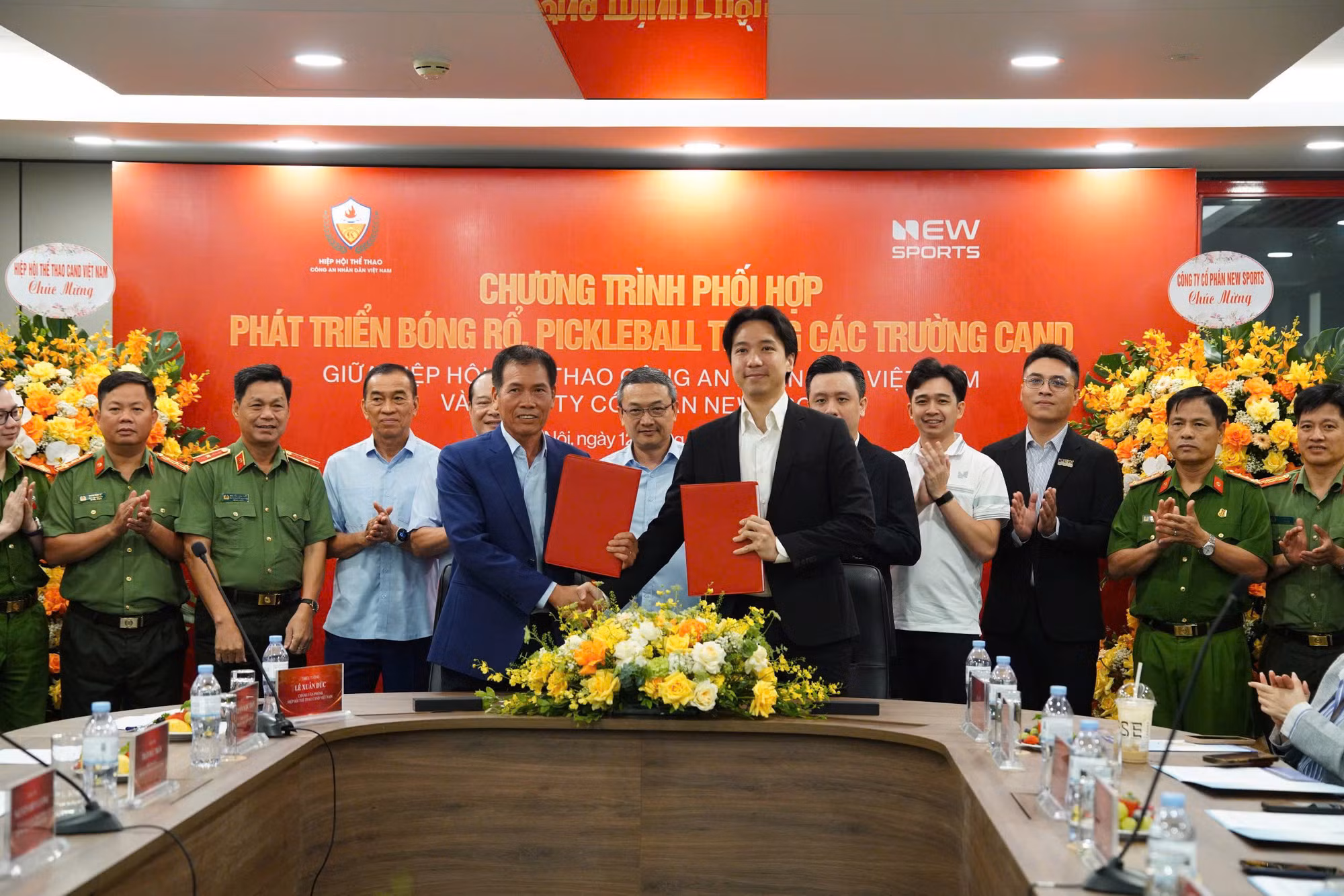 Hiệp hội Thể thao CAND Việt Nam phối hợp New Sports phát triển bóng rổ, pickleball trong các trường Công an nhân dân -0