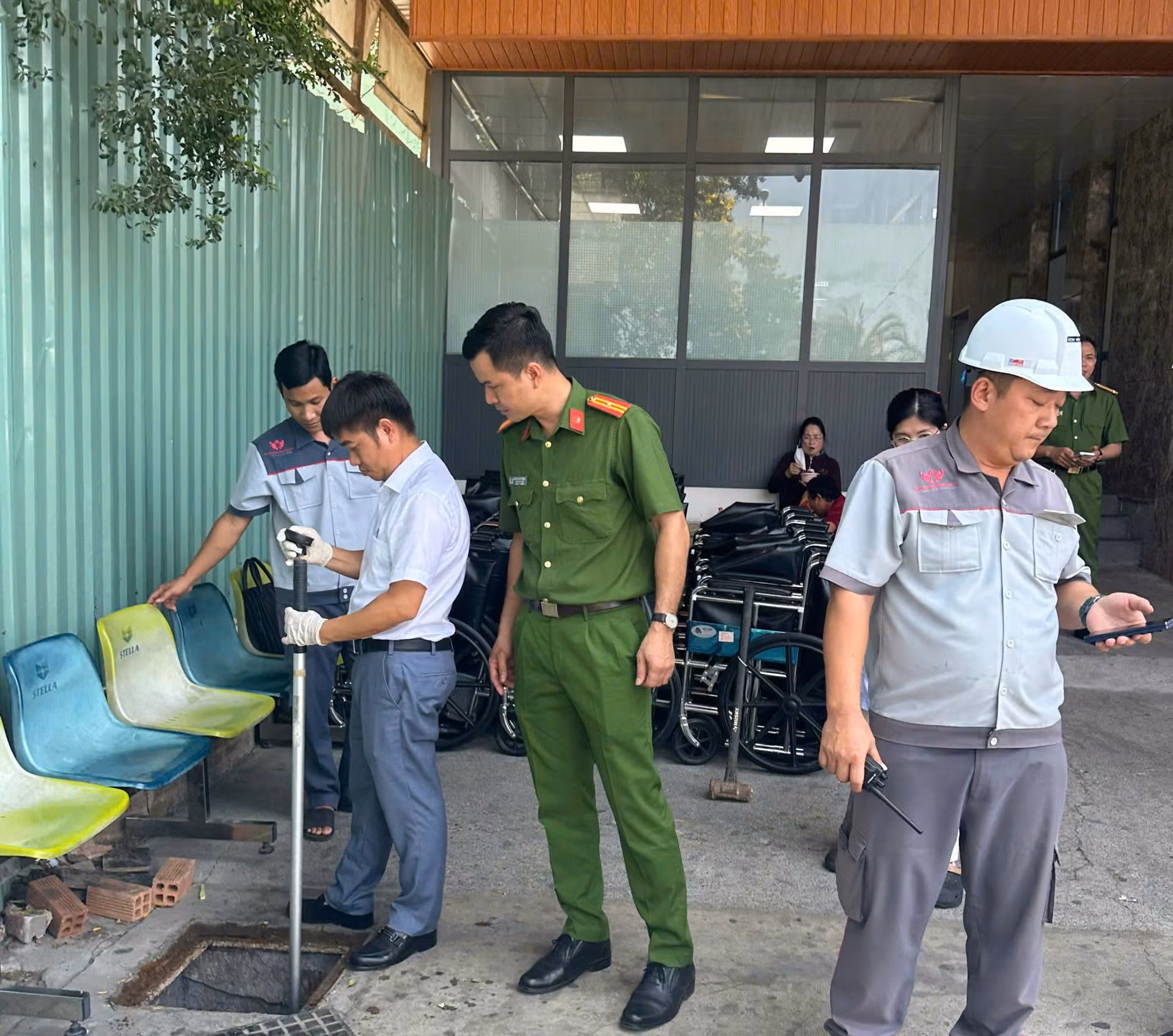 Phát hiện bệnh viện xả nước thải chưa qua xử lý ra môi trường -0