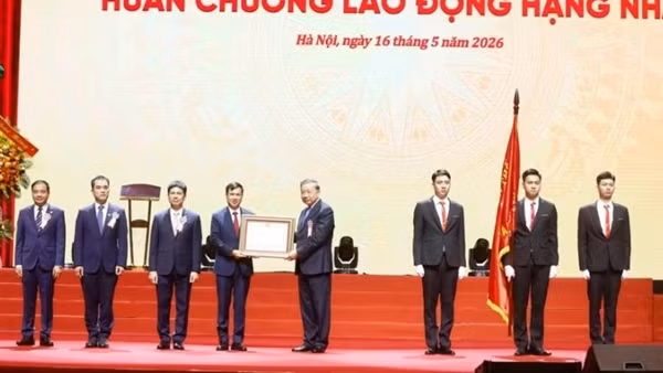 'Đại học Quốc gia Hà Nội tiếp tục vươn lên trở thành biểu tượng của trí tuệ Việt Nam'