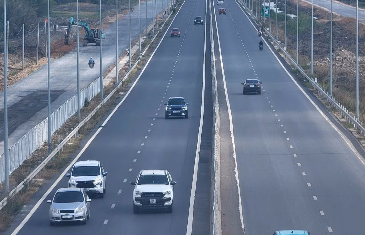 Xây dựng Luật đô thị đặc biệt TP Hồ Chí Minh từ góc nhìn chuyên gia -0