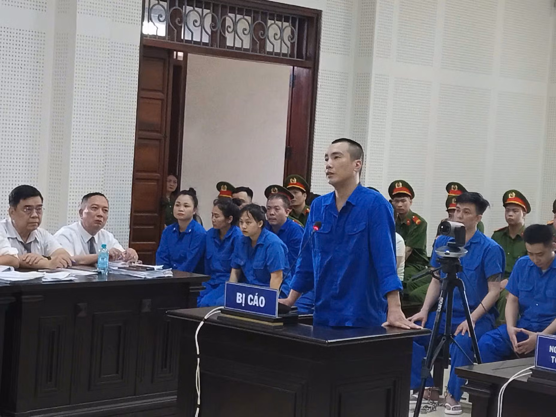 Hành động điên cuồng chống trả Công an của trùm ma tuý Bùi Đình Khánh -0