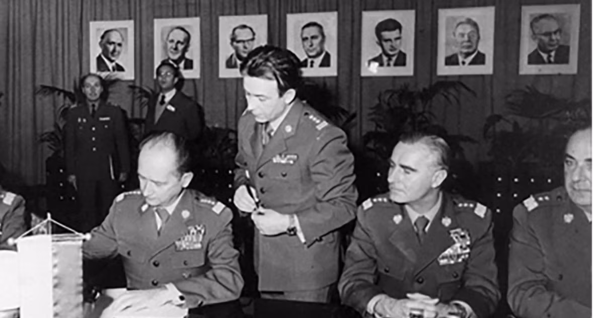 Điệp viên nhị trùng Ba Lan qua giải mật của CIA -0