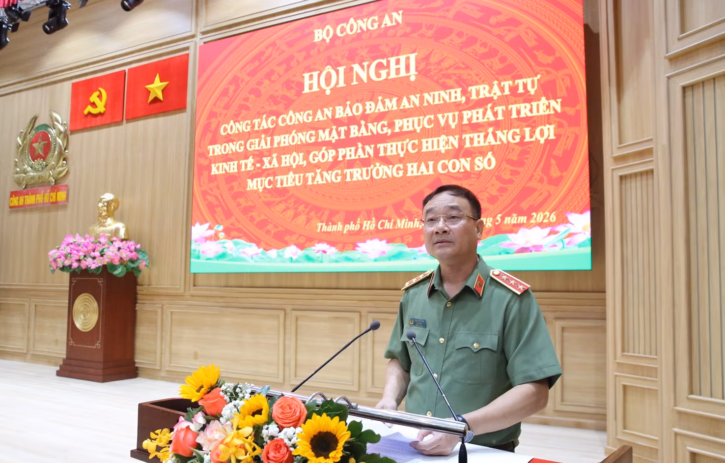 Thứ trưởng Phạm Thế Tùng: Giải phóng mặt bằng phải lấy lợi ích của nhân dân làm trung tâm -0