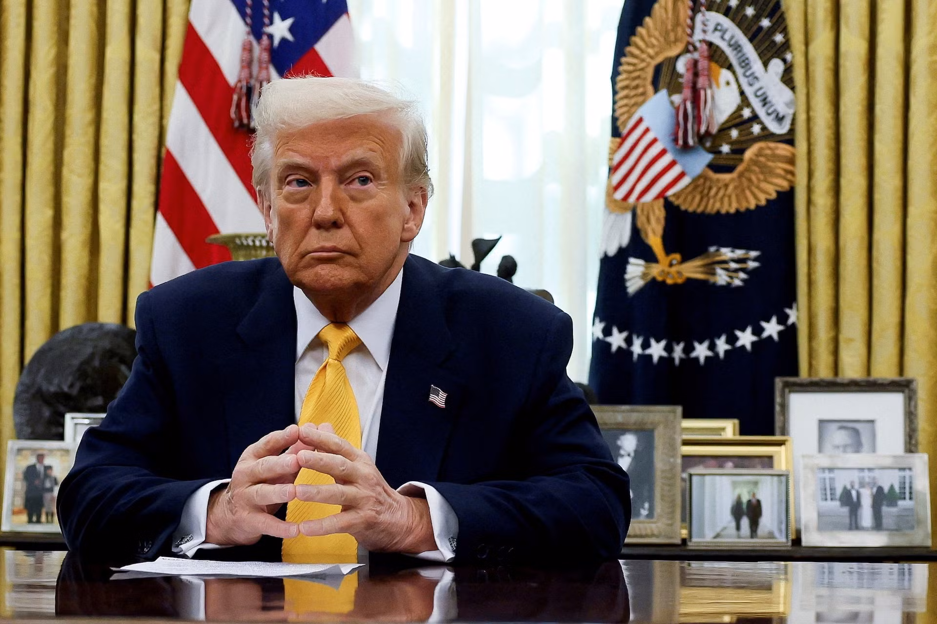 Tổng thống Trump: Lệnh ngừng bắn với Iran đang 