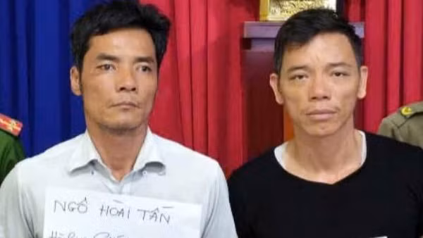Mang danh “ủy quyền đòi nợ”, xông vào nhà cướp tài sản