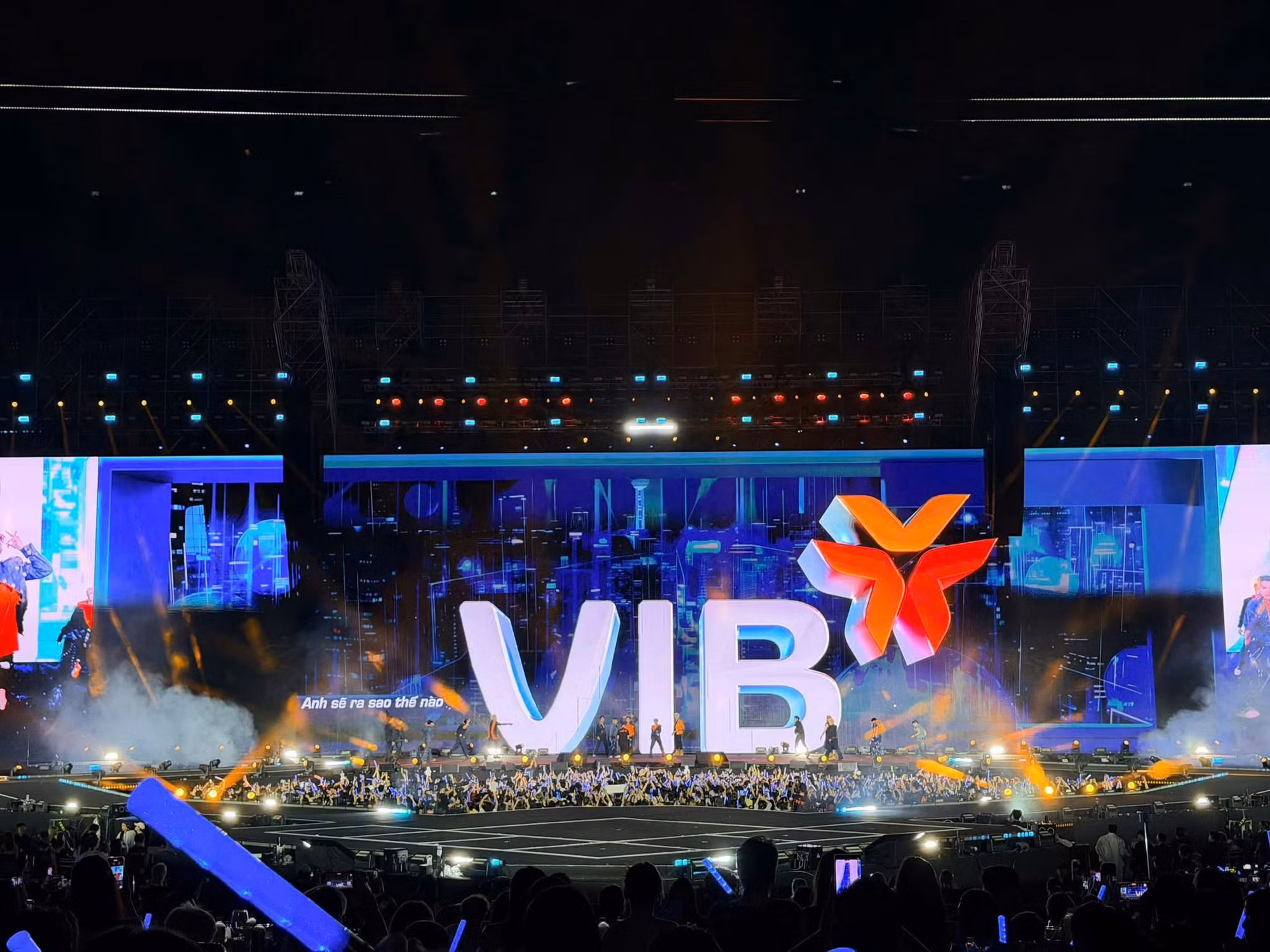 VIB là ngân hàng duy nhất tại châu Á hợp tác cùng Visa, đưa chủ thẻ Việt Nam đến BTS WORLD TOUR 'ARIRANG' TẠI LOS ANGELES -0