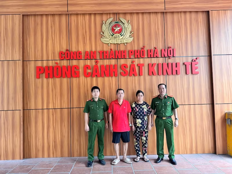 Bắt hai vợ chồng trốn truy nã 19 năm lẩn trốn tại Campuchia -0