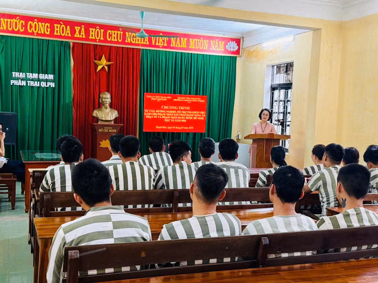 Chuẩn bị hành trang tái hòa nhập cho phạm nhân được đề nghị đặc xá -0