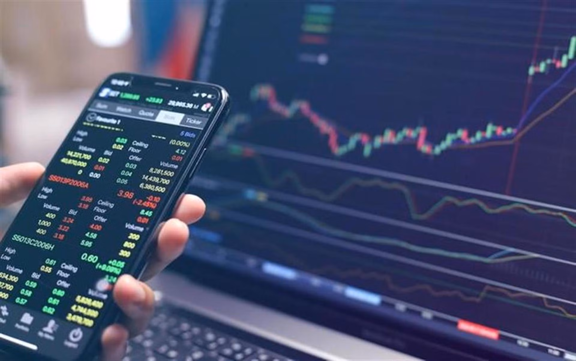 Sử dụng tiền điện tử AzCoin để chiếm đoạt tài sản -0