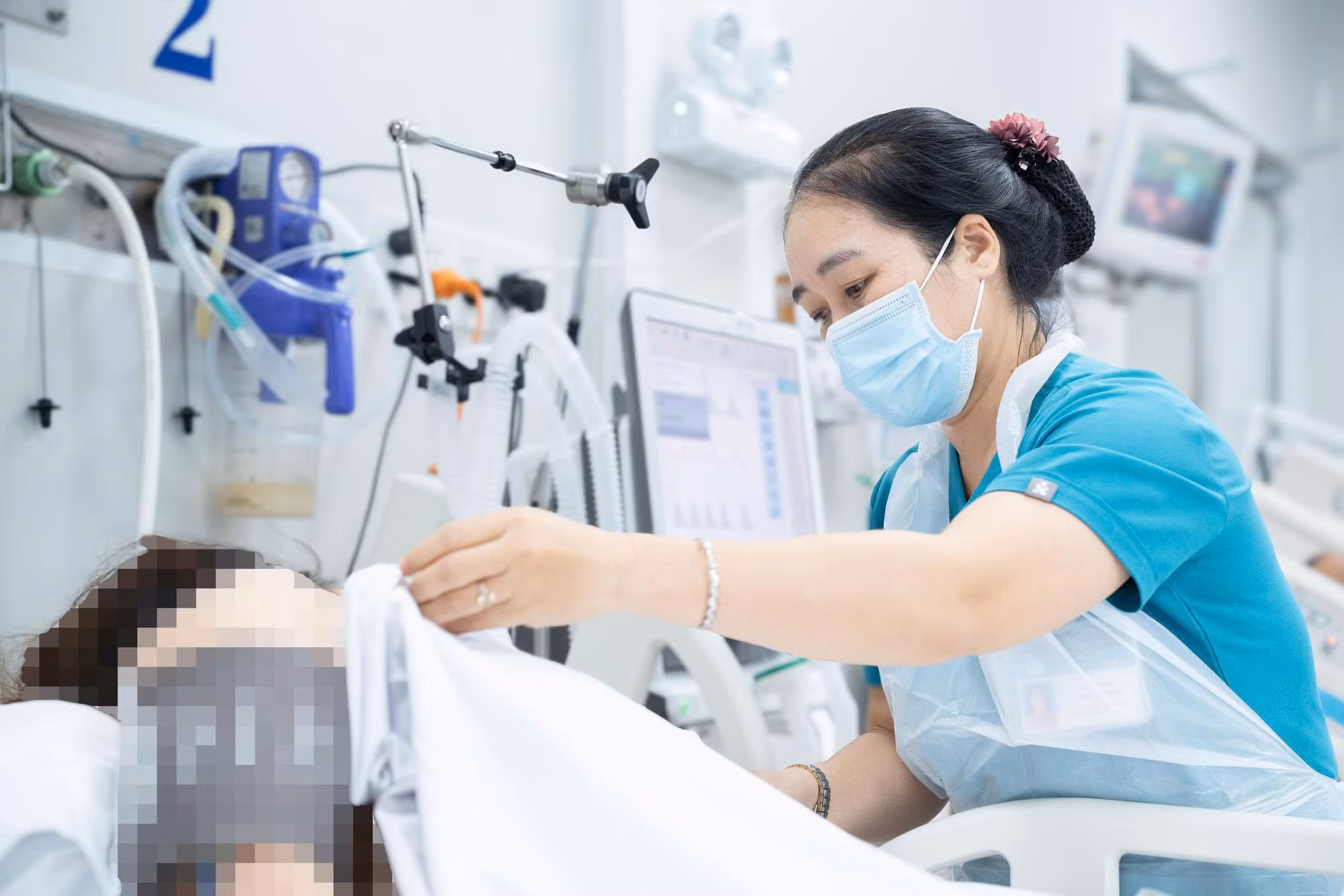 TP Hồ Chí Minh: Một phụ nữ ngộ độc thuốc tê nguy kịch sau hút mỡ tại phòng khám -2