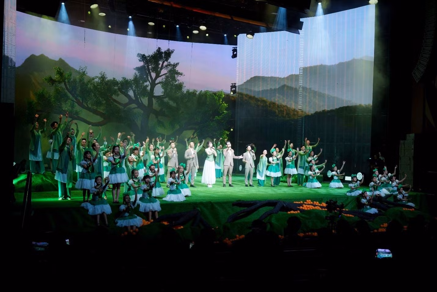 True Concert 2026 – Tình Đất: TH viết tiếp kỳ tích anh hùng với lòng biết ơn và khát vọng vươn xa -0